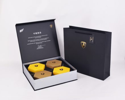 Mooncake Boxes_Lamborghini Mooncake 2024 600 x 477 px
